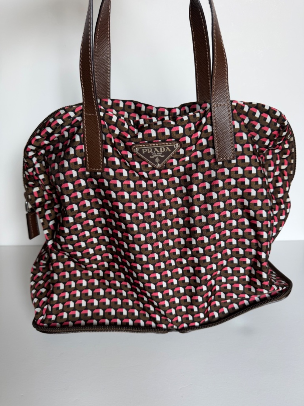 PRADA Monogrammed Tote bag, Foldable and eco handbag - Picture 4 of 10